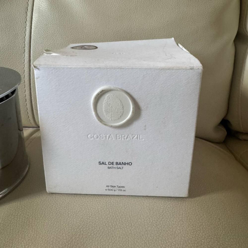 NEW COSTA BRAZIL NEW! Skincare Set with Silver and White Packaging - Picture 6 of 16